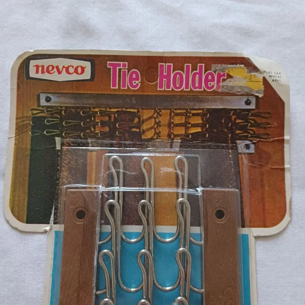 Vintage 1970’s NEVCO Men’s Tie Holder Retro NOS SEALED‎ Wall Mounted